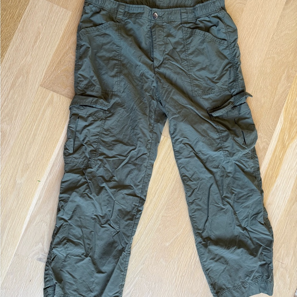 Old Navy Olive Cargo Pants Size L
